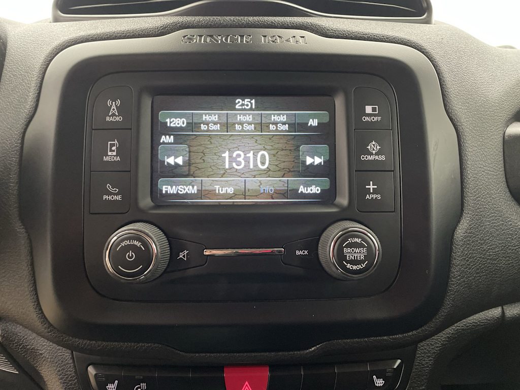 Thumbnail: 2017 Jeep Renegade - 28