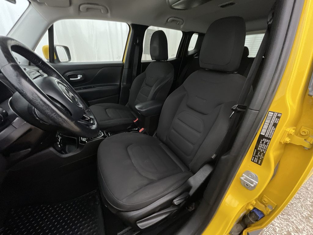 Thumbnail: 2017 Jeep Renegade - 11