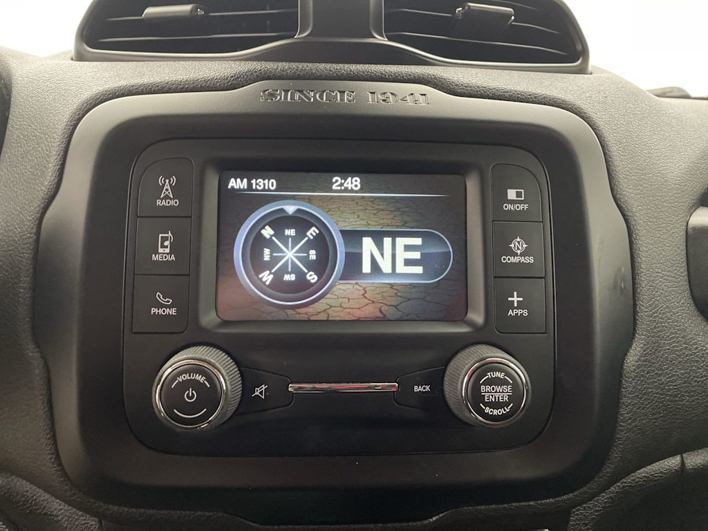 Thumbnail: 2017 Jeep Renegade - 15