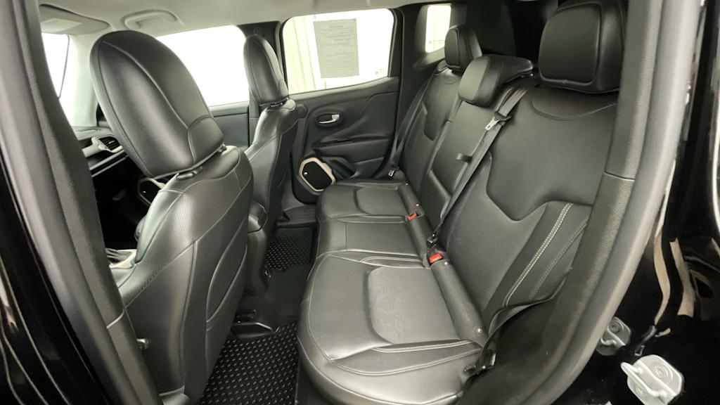 Thumbnail: 2017 Jeep Renegade - 12