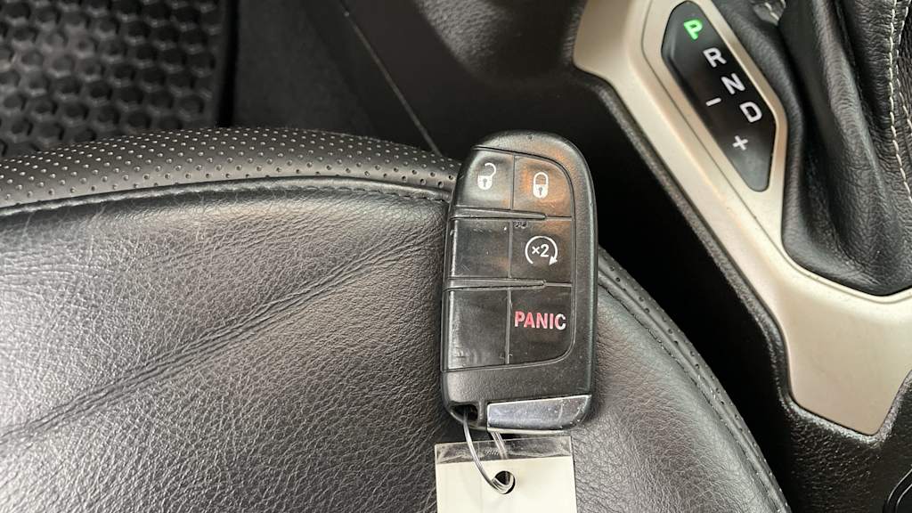 Thumbnail: 2017 Jeep Renegade - 30