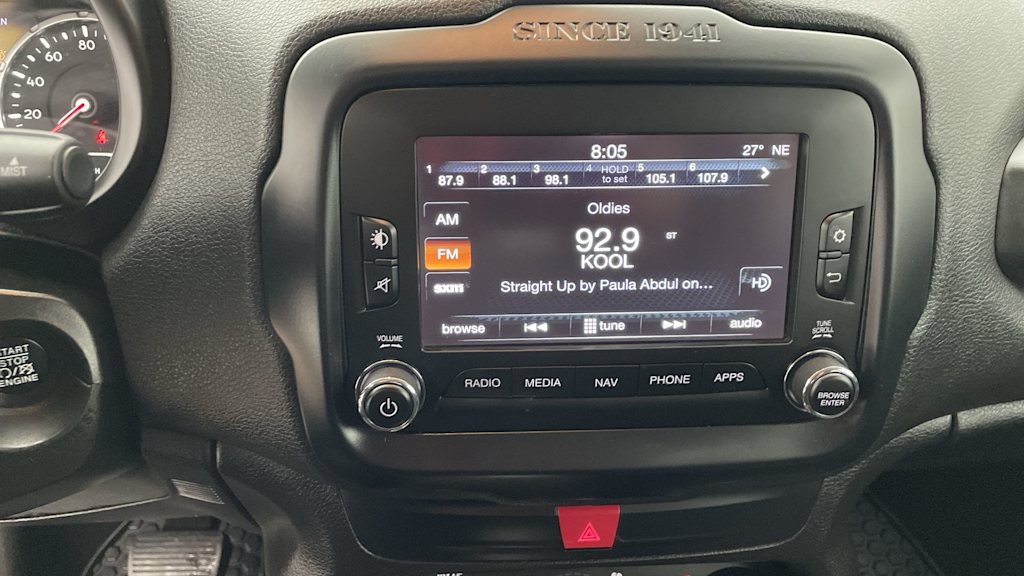 Thumbnail: 2017 Jeep Renegade - 27