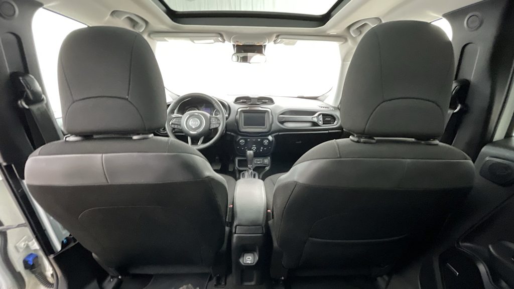 Thumbnail: 2020 Jeep Renegade - 20