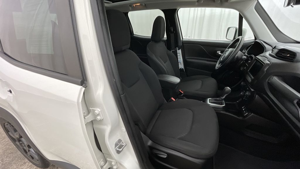 Thumbnail: 2020 Jeep Renegade - 24