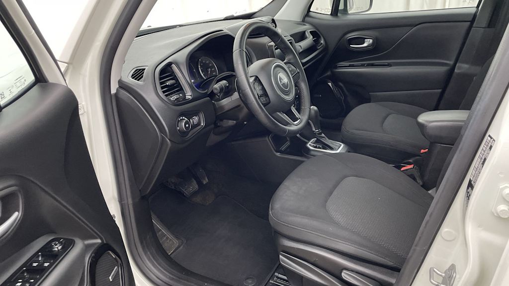 Thumbnail: 2020 Jeep Renegade - 10