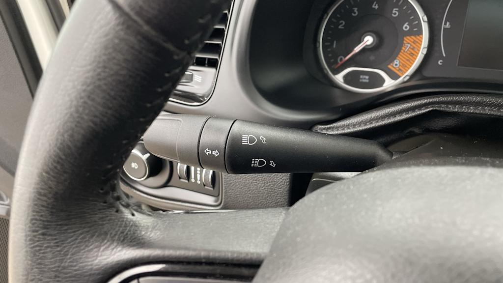 Thumbnail: 2020 Jeep Renegade - 28