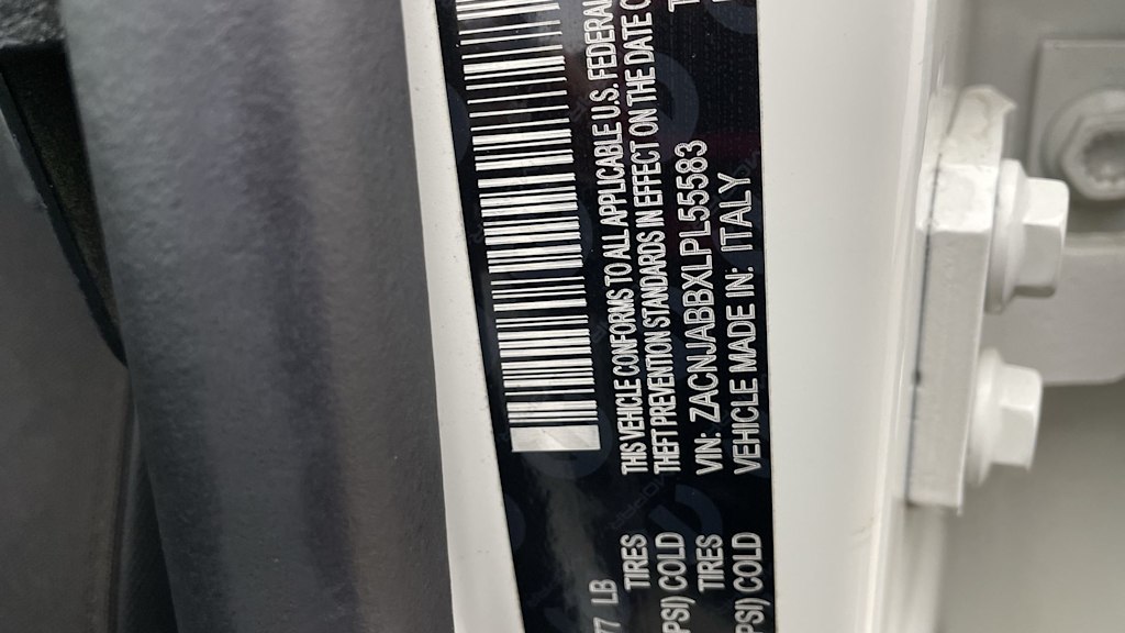 Thumbnail: 2020 Jeep Renegade - 18