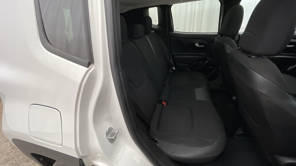 Thumbnail: 2020 Jeep Renegade - 22