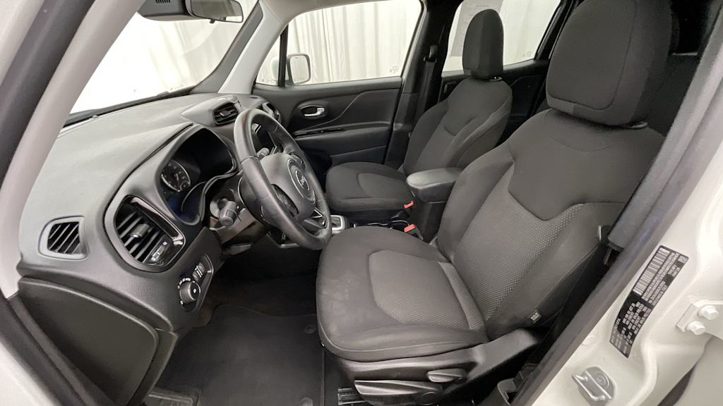 Thumbnail: 2020 Jeep Renegade - 11