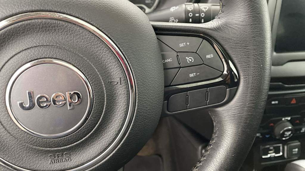 Thumbnail: 2020 Jeep Renegade - 26