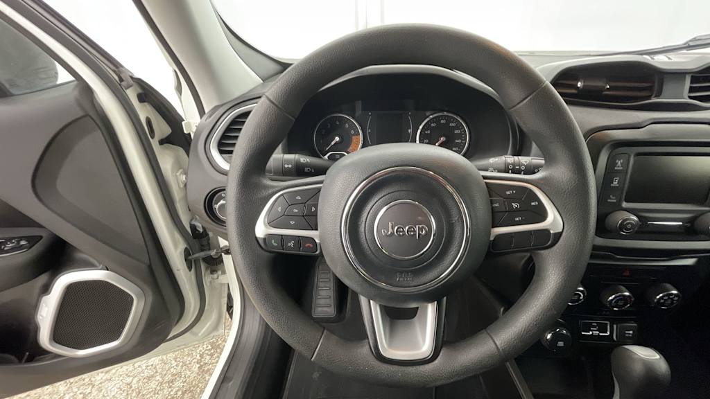 Thumbnail: 2020 Jeep Renegade - 9