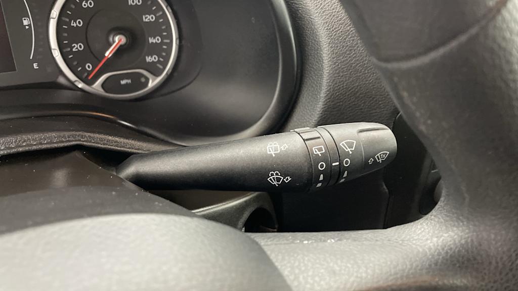 Thumbnail: 2020 Jeep Renegade - 25