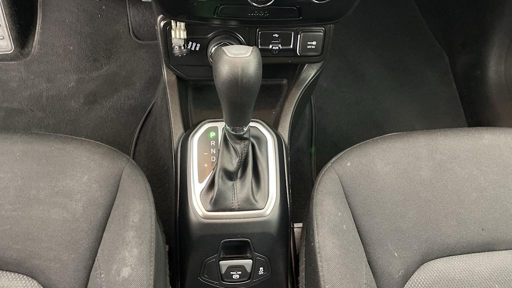 Thumbnail: 2020 Jeep Renegade - 14