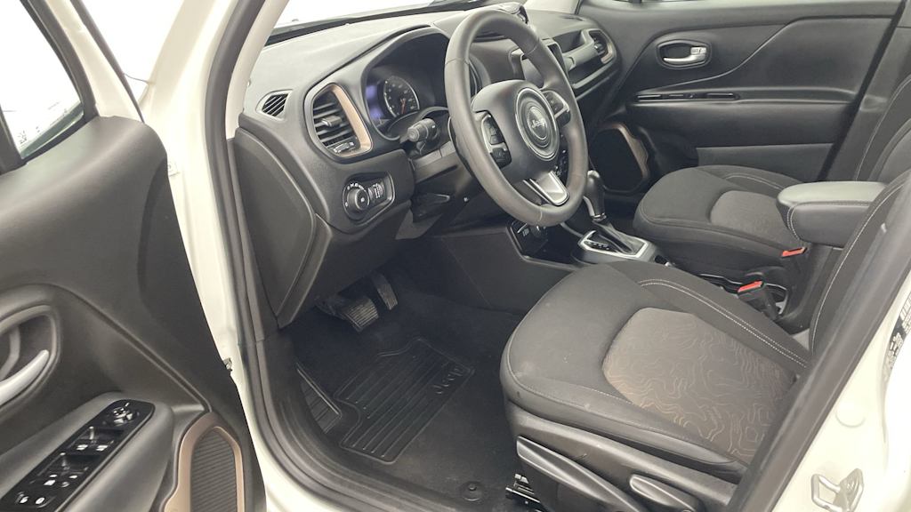 Thumbnail: 2023 Jeep Renegade - 10