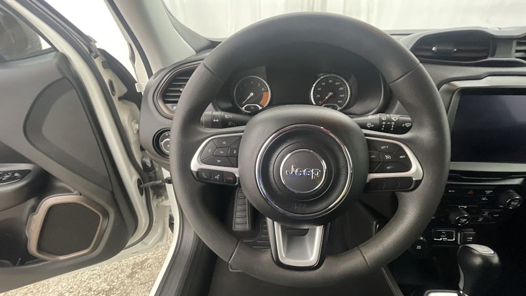 Thumbnail: 2023 Jeep Renegade - 9