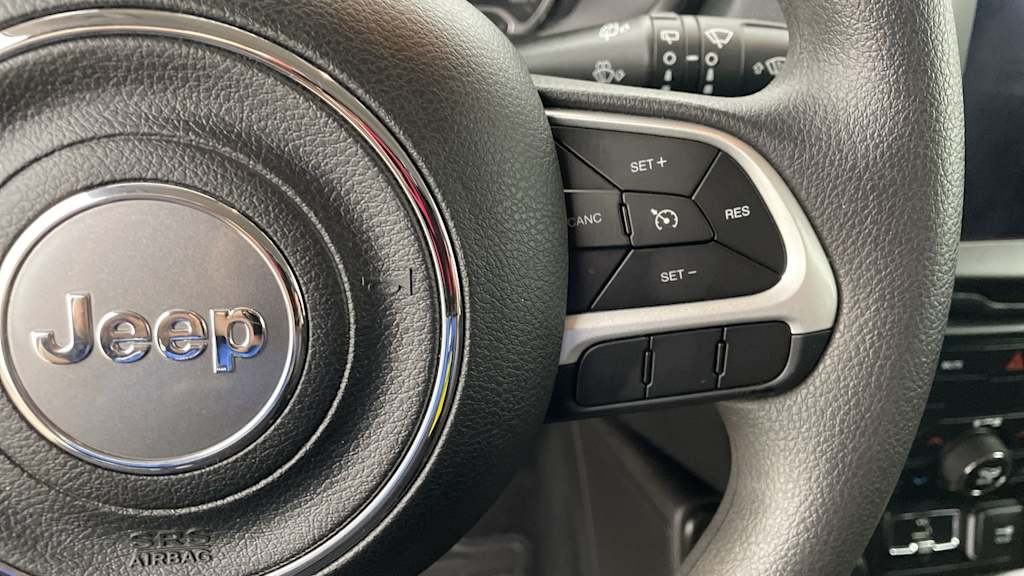 Thumbnail: 2023 Jeep Renegade - 25