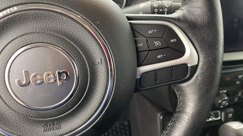 Thumbnail: 2023 Jeep Renegade - 25