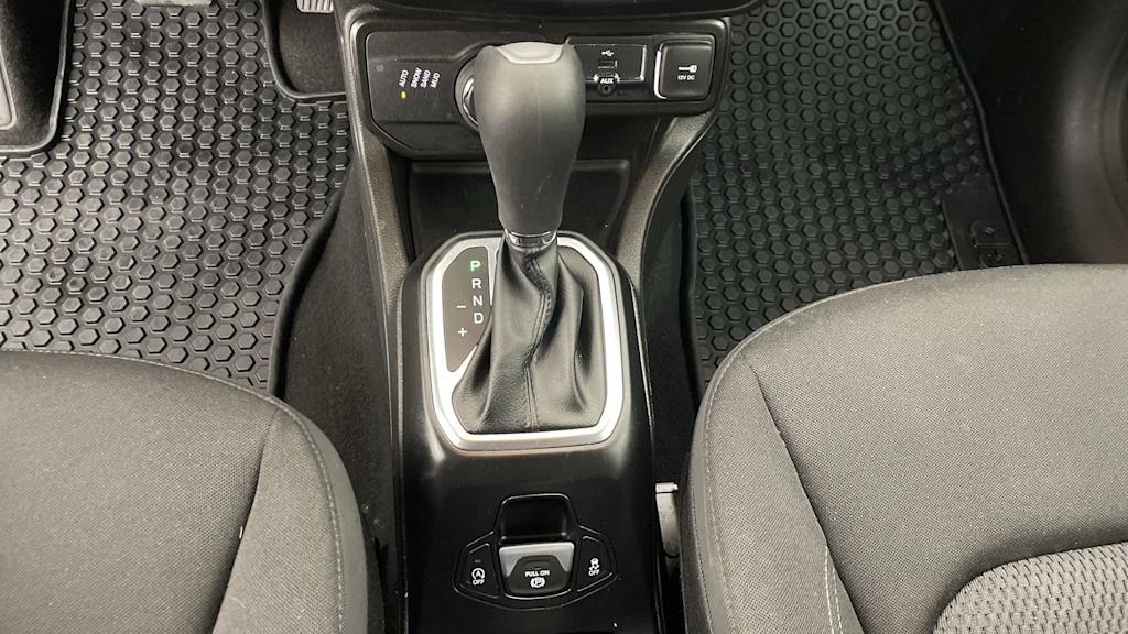 Thumbnail: 2023 Jeep Renegade - 30