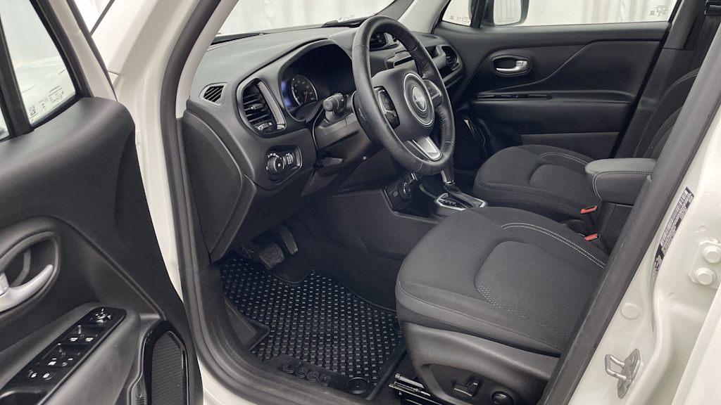 Thumbnail: 2023 Jeep Renegade - 10