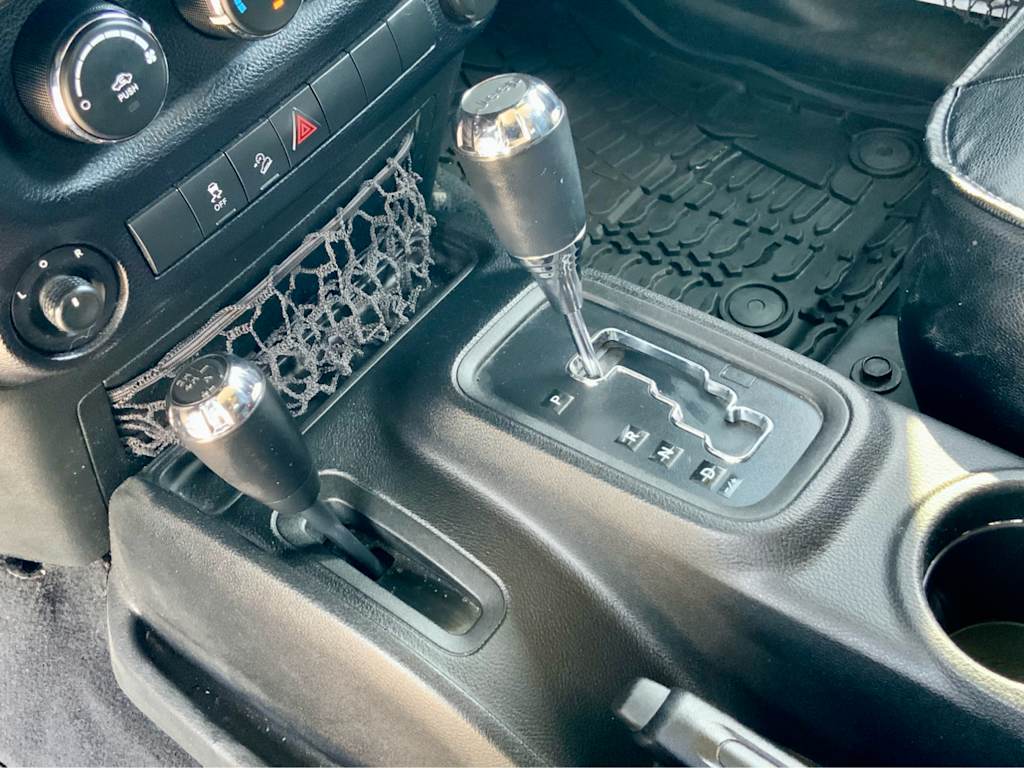 Thumbnail: 2015 Jeep Wrangler - 36