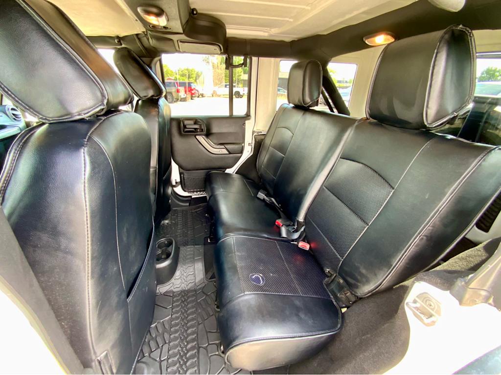 Thumbnail: 2015 Jeep Wrangler - 11