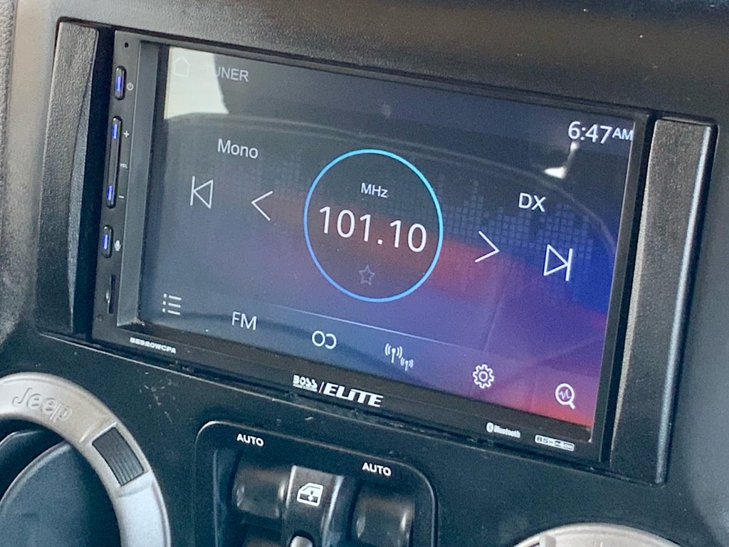 Thumbnail: 2015 Jeep Wrangler - 35