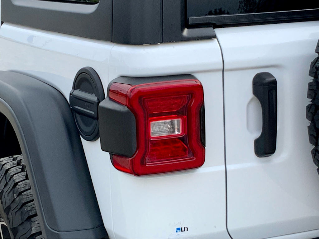 Thumbnail: 2021 Jeep Wrangler - 30