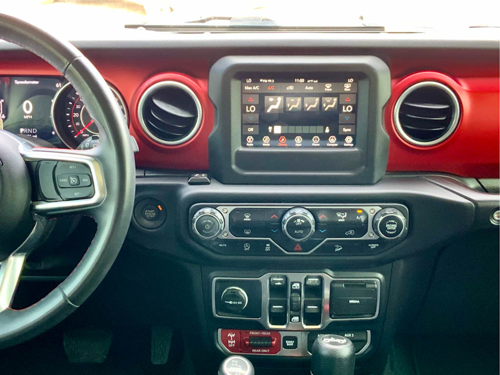 Thumbnail: 2018 Jeep Wrangler - 15