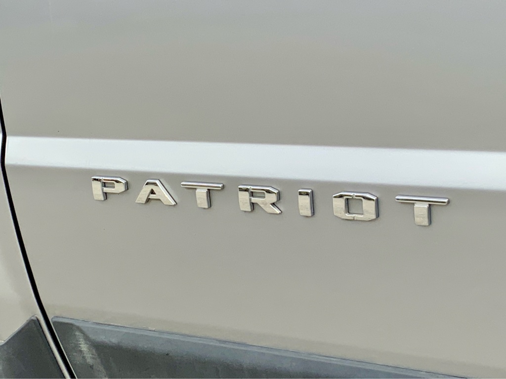 Thumbnail: 2016 Jeep Patriot - 7