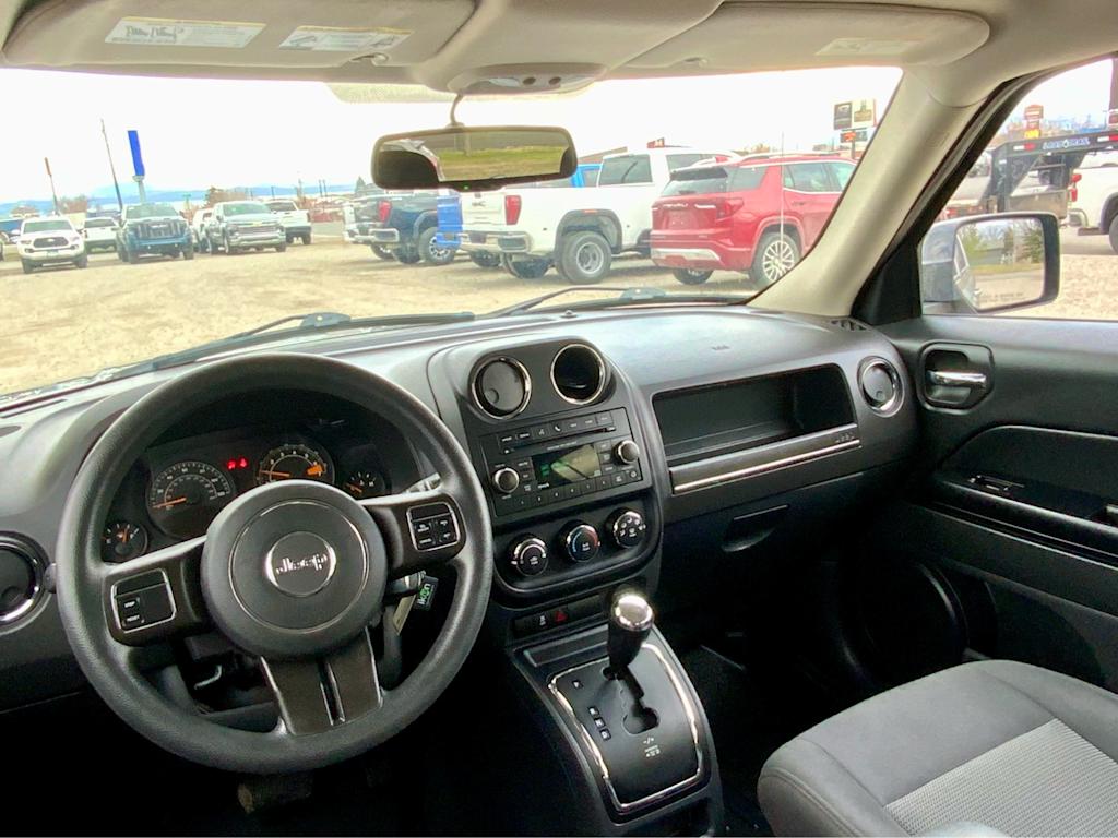 Thumbnail: 2016 Jeep Patriot - 14