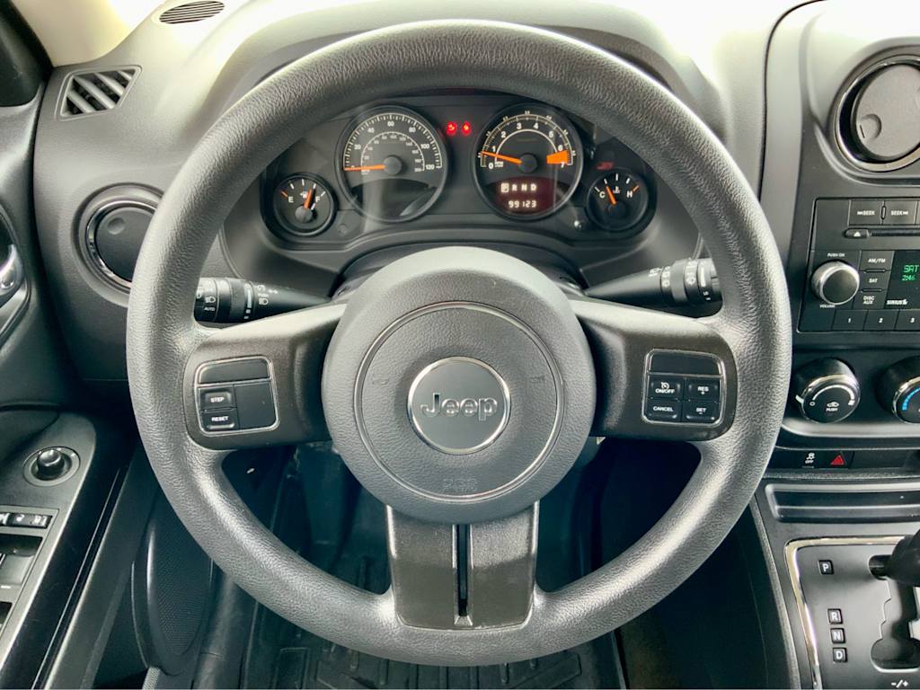 Thumbnail: 2016 Jeep Patriot - 39