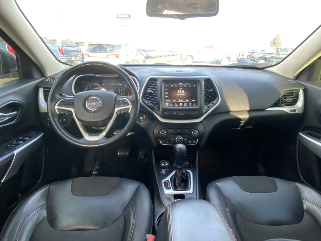 Thumbnail: 2018 Jeep Cherokee - 3