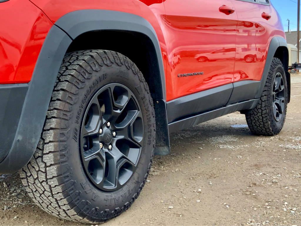 Thumbnail: 2021 Jeep Cherokee - 8