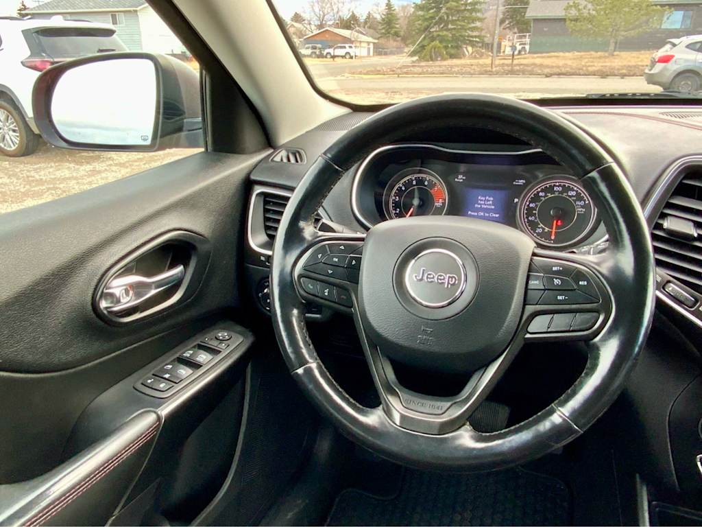 Thumbnail: 2021 Jeep Cherokee - 39