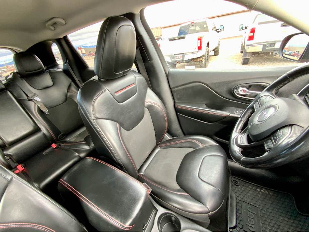 Thumbnail: 2021 Jeep Cherokee - 34