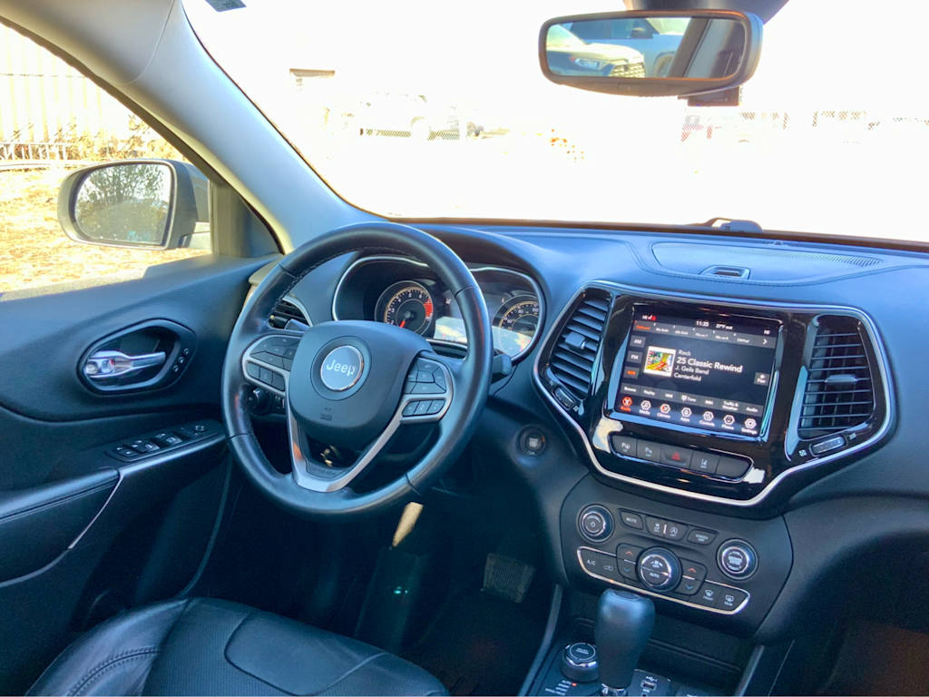 Thumbnail: 2021 Jeep Cherokee - 38