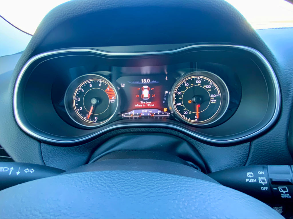 Thumbnail: 2021 Jeep Cherokee - 16