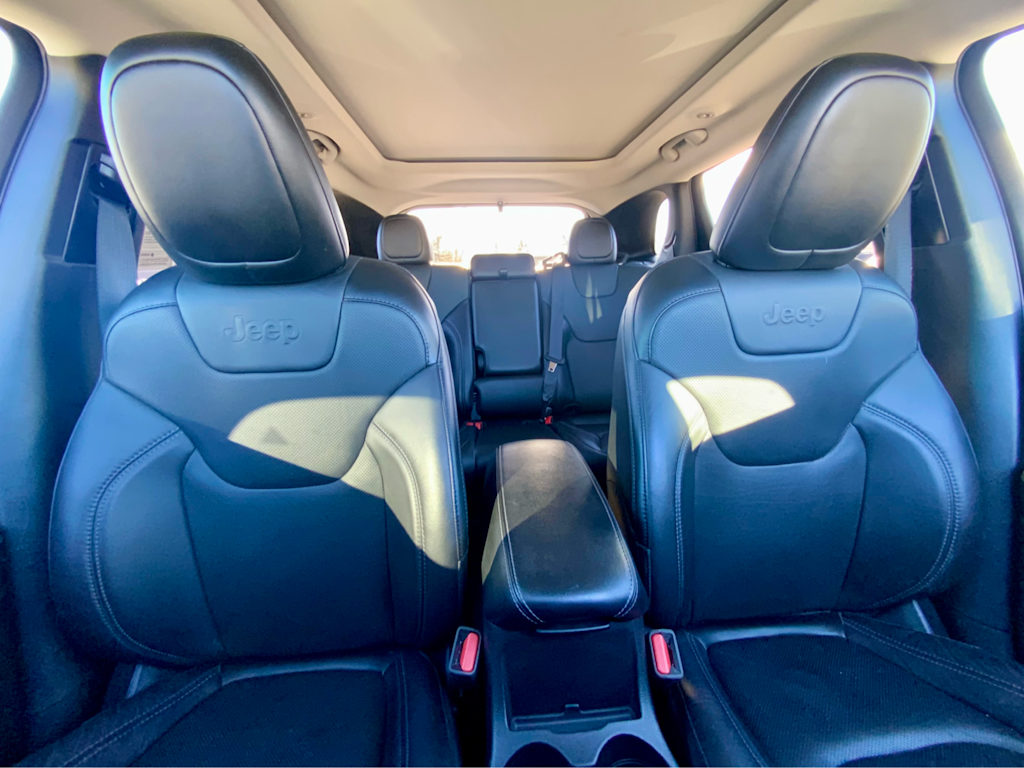 Thumbnail: 2021 Jeep Cherokee - 37