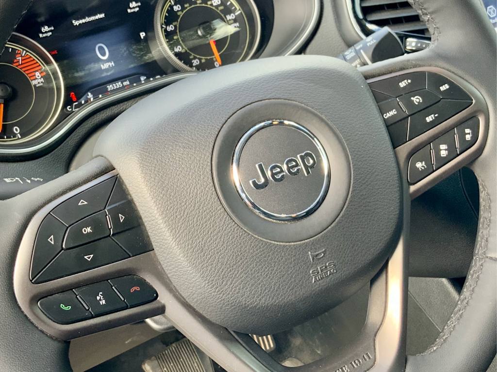 Thumbnail: 2022 Jeep Cherokee - 23