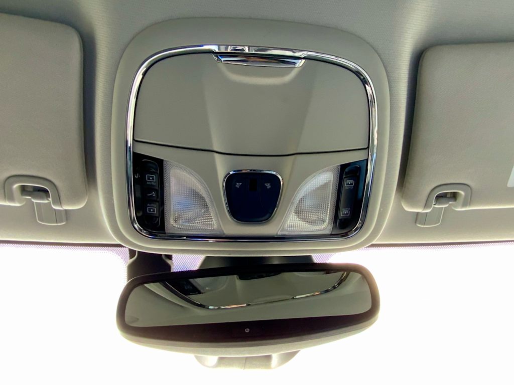Thumbnail: 2022 Jeep Cherokee - 26
