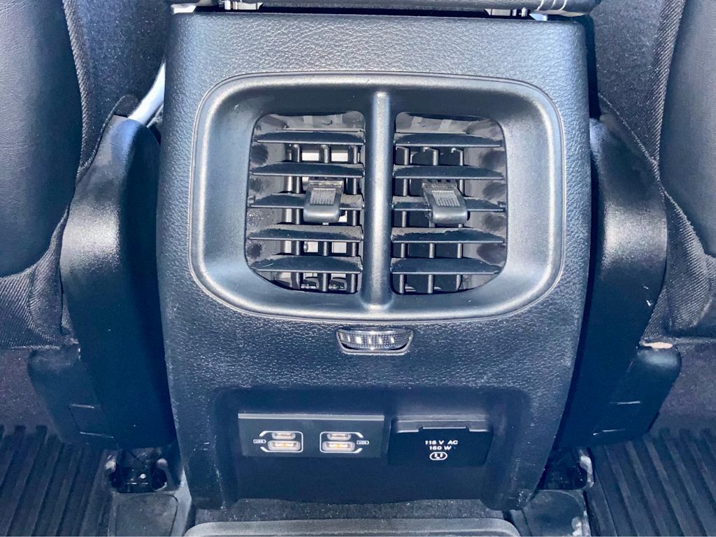 Thumbnail: 2022 Jeep Cherokee - 34