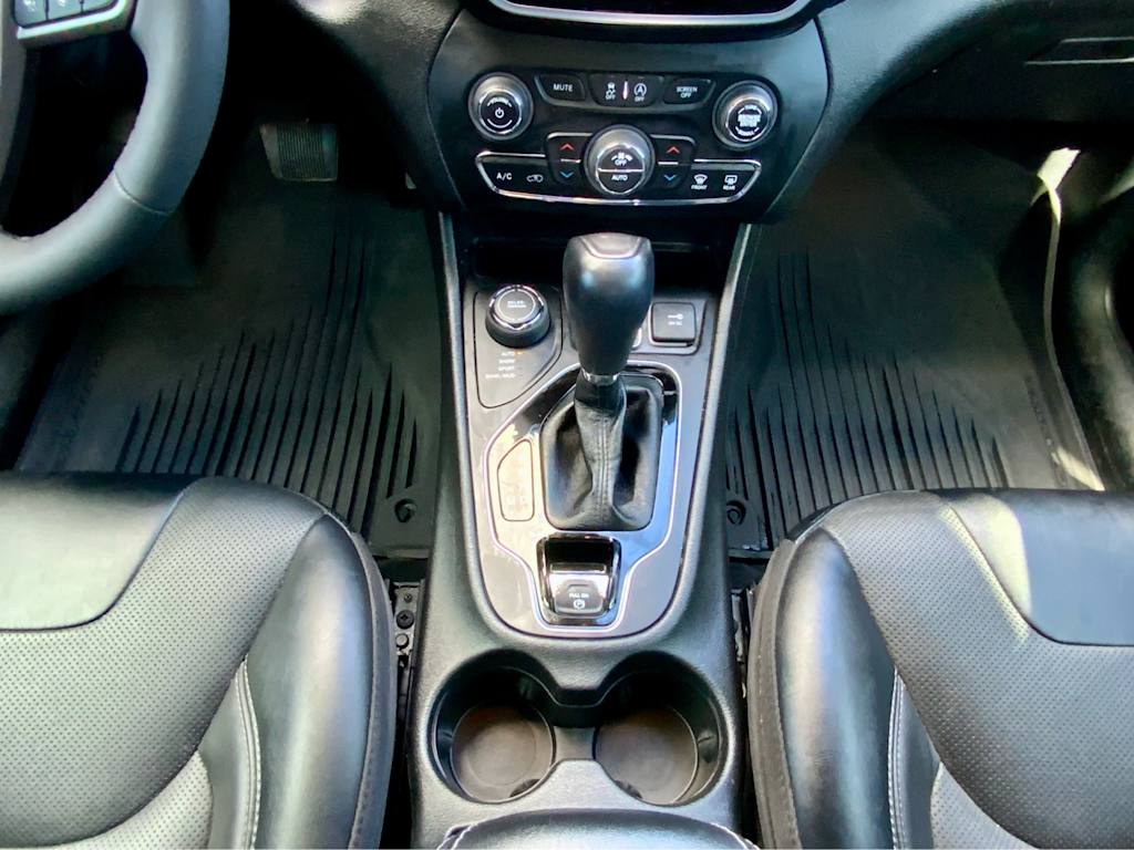 Thumbnail: 2022 Jeep Cherokee - 32