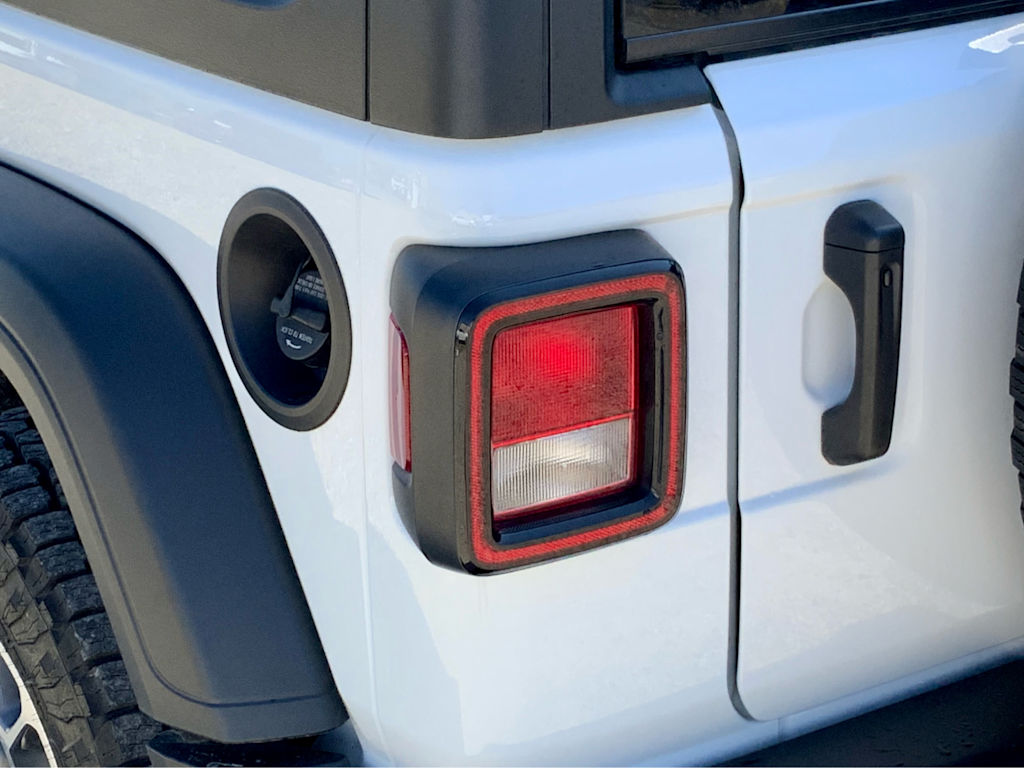 Thumbnail: 2024 Jeep Wrangler - 30