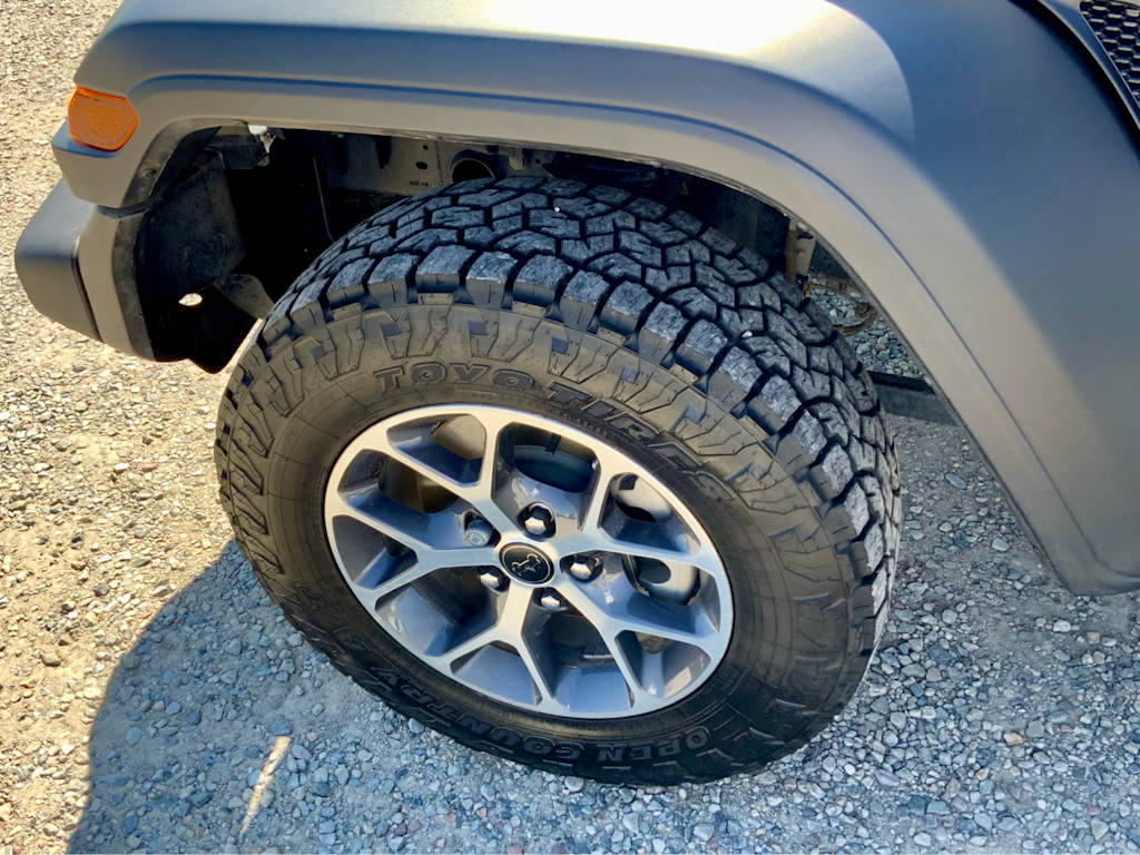 Thumbnail: 2024 Jeep Wrangler - 32
