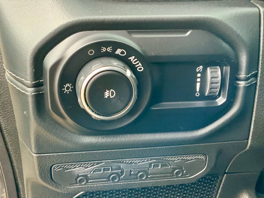 Thumbnail: 2024 Jeep Wrangler - 46