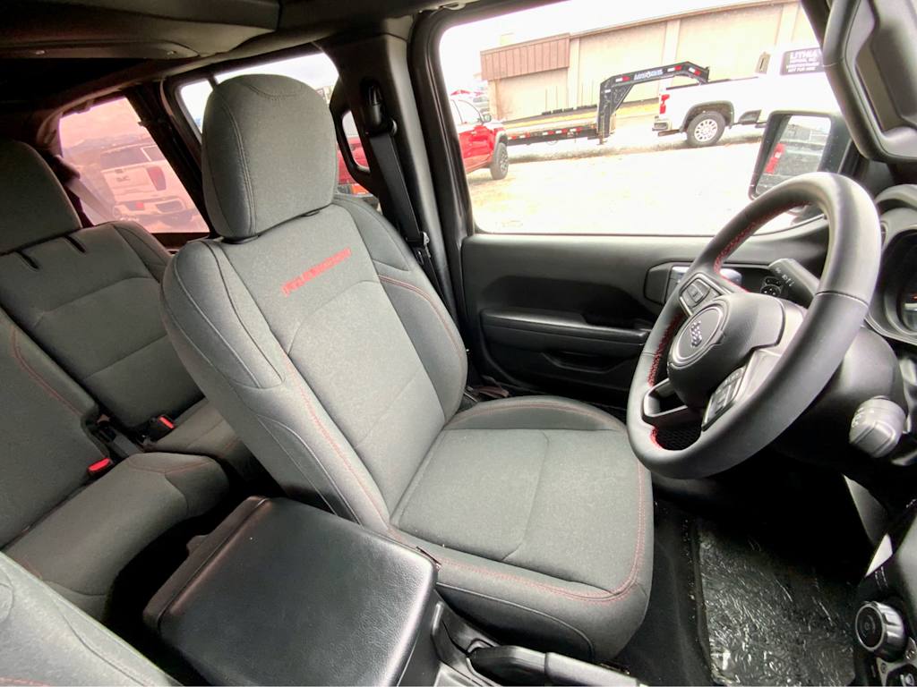 Thumbnail: 2024 Jeep Wrangler - 34