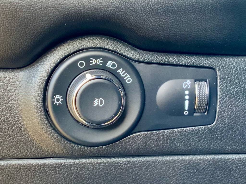 Thumbnail: 2023 Dodge Durango - 50