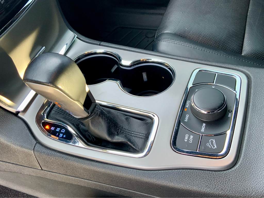 Thumbnail: 2021 Jeep Grand Cherokee - 16