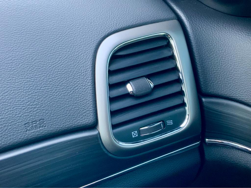 Thumbnail: 2021 Jeep Grand Cherokee - 45