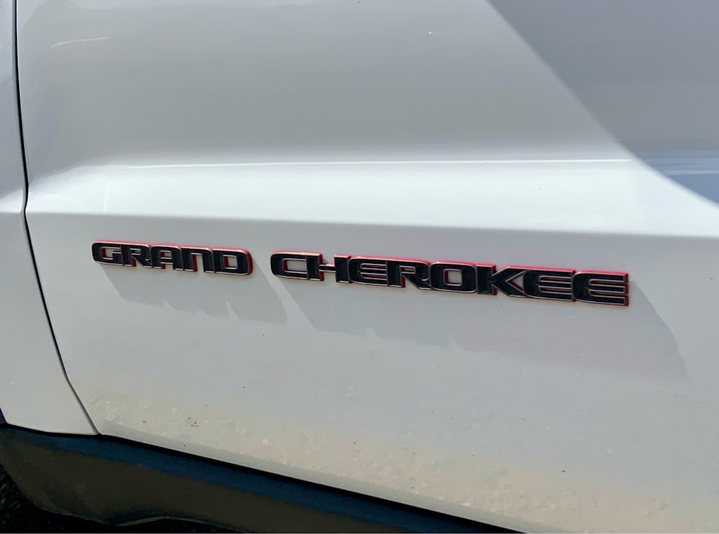 Thumbnail: 2021 Jeep Grand Cherokee - 29